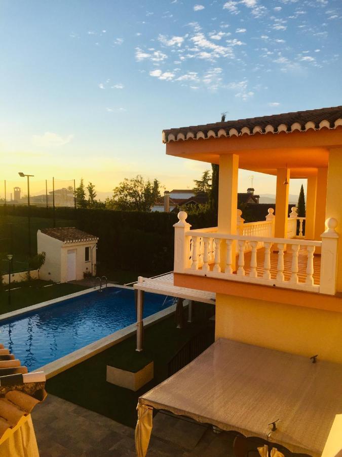 Villa De La Acacia Gojar Exterior foto