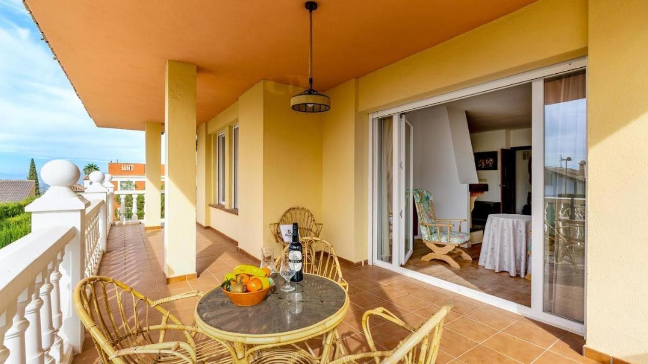 Villa De La Acacia Gojar Exterior foto